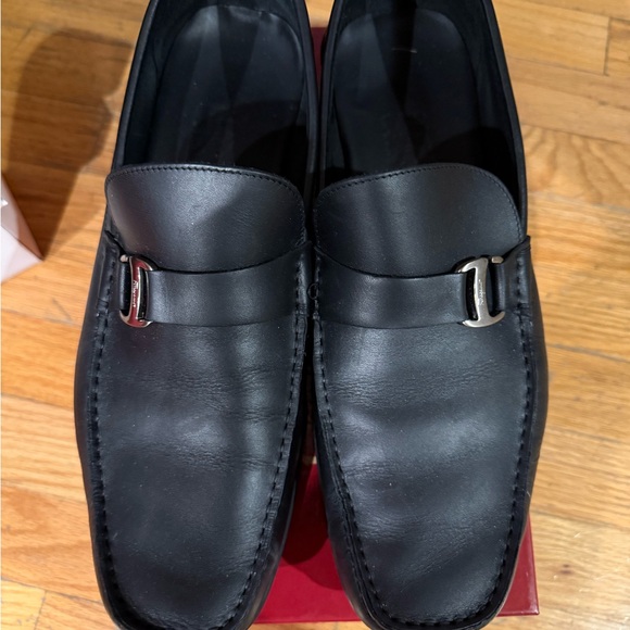 Salvatore Ferragamo Black Leather Loafers / drivers